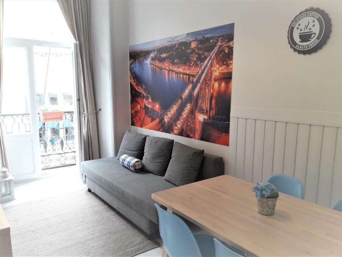 Apartemen 75 m² dengan 2 kamar tidur dan 1 kamar mandi pribadi di Kota Tua Porto Bagian luar foto